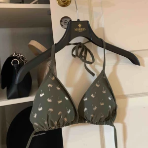  - Super söt bikini som aldrig är använd