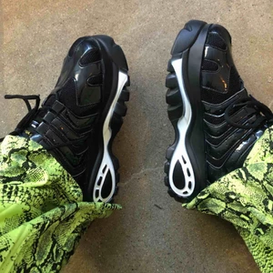  - Chunky-sneakers! Inget speciellt märke men riktigt snygga och bekväma :) köparen står för frakt! 