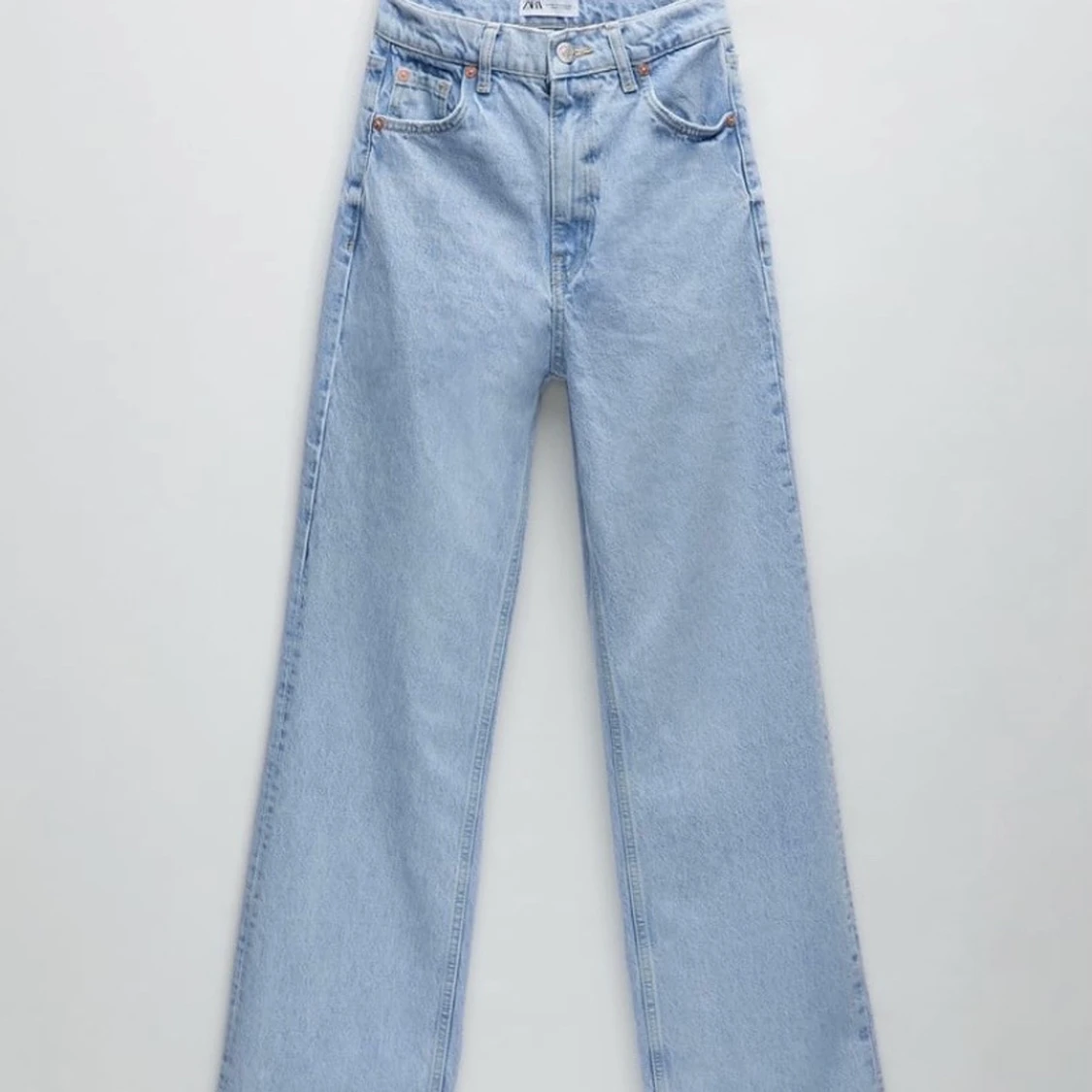 Ljusblåa jeans från zara strl 40
