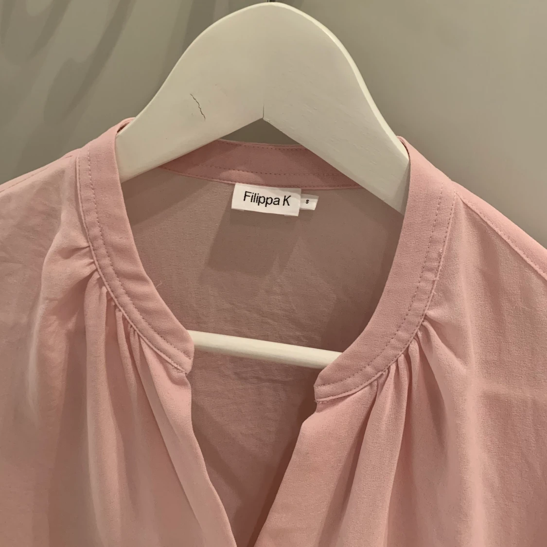 Ljusrosa blus Filippa K