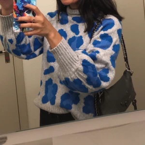 Leopardtröja h&M - Superhärlig & varm tröja från H&M, storlek XS