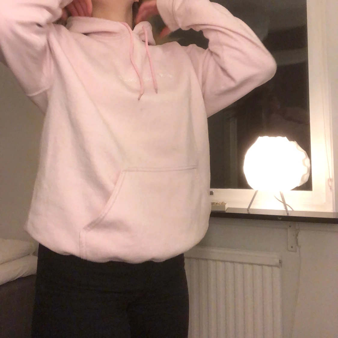 Rosa prettylittlething hoodie strl S