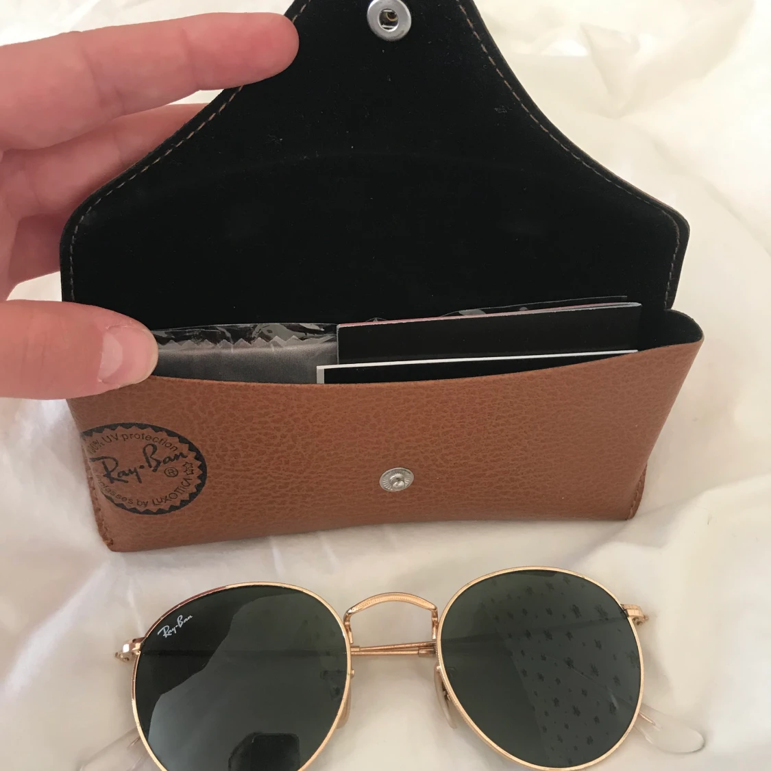 Ray Ban Round, Guld/Svart.  - 90