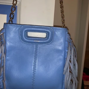 Maje väska - Mitt förra konto försvann? Där denna väska var till salu  och den är fortfarande de så buda gärna