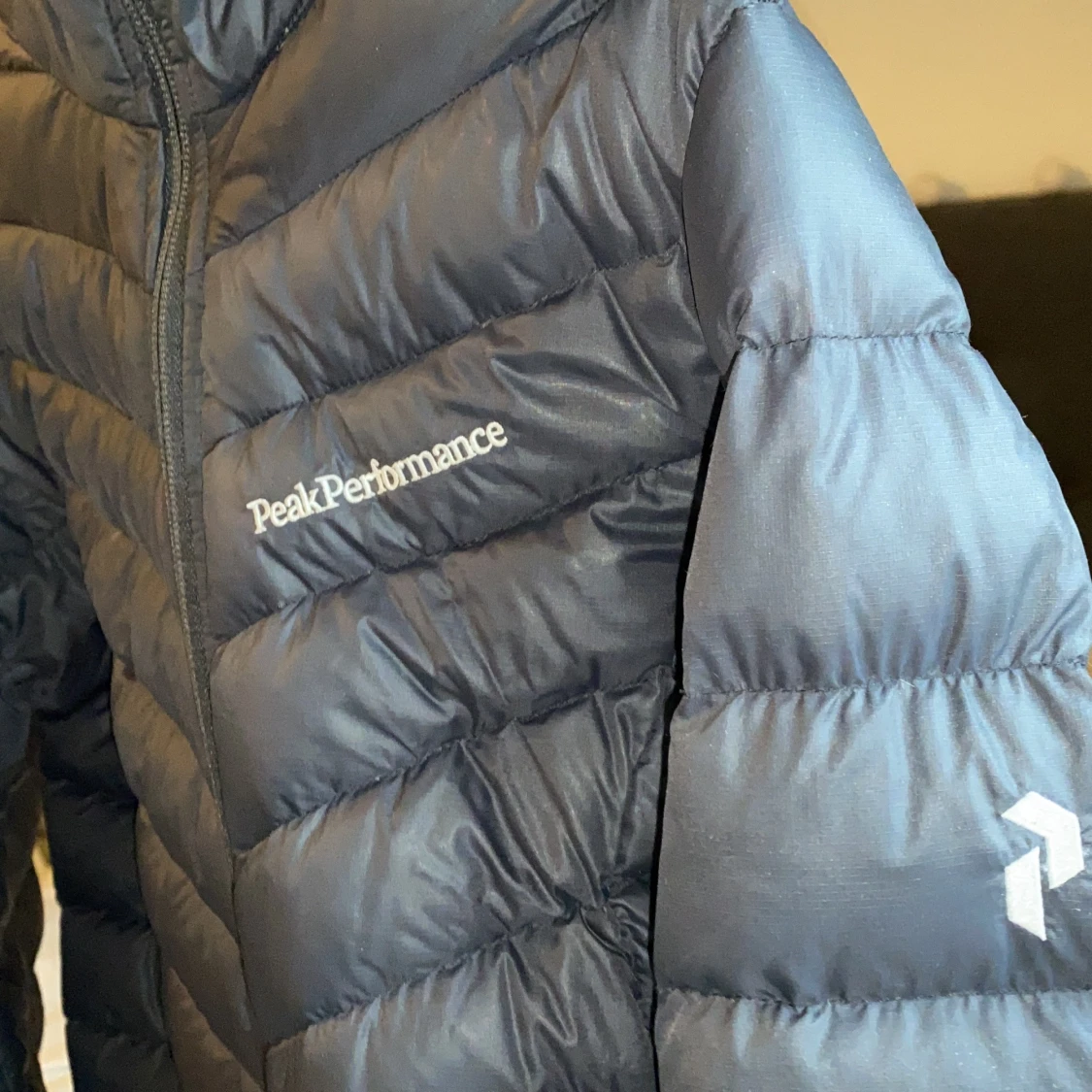 Peakperformance  w frost down women - 90