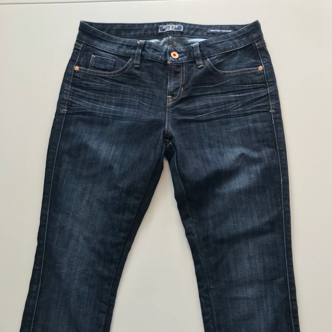 Jeans från Guess strl 28 - 90