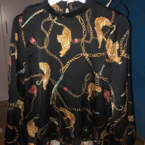  - Blus från Nakd, strl s