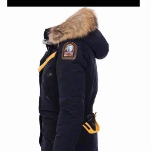  - Hej, säljer min  pjs som är i sjukt bra skick!! Hör av er för fler bilder eller mer info