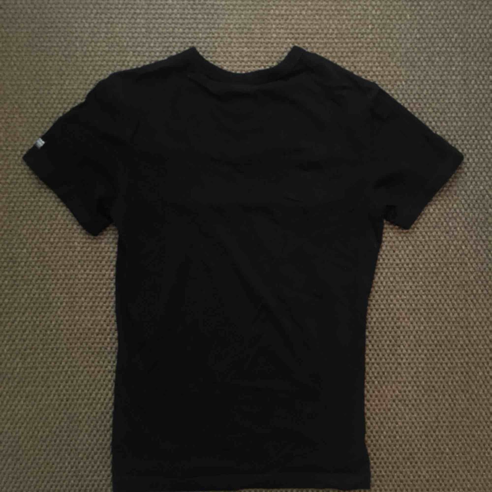 Tshirt från G-star i storlek XS, köpt på Zalando. Nyskick.. T-shirts.