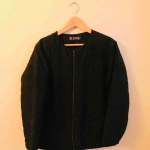  - Quiltad höstjacka, enkel och snygg modell! 