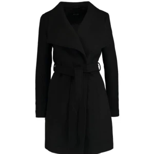  - Perfekta kappan från vila, storlek M, perfekt till hösten. Nypris 799kr  Fraktkostnad tillkommer  Superfint skick, använd fåtal gånger. Egna bilder skickas vid intresse 