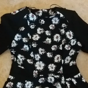  - Klänning från Zara. Stl xs. Frakt: 50kr