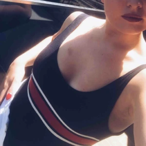  - Så snygg och bekväm body från pull and bear i storlek S. Användes endast tre gånger i somras. Säljes för att den inte kommer till användning hos mig längre 💓