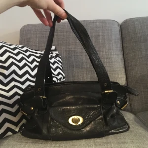  - Don Donna väska i fin kvalité!  