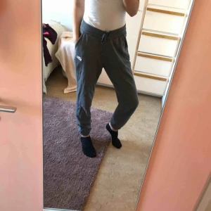  - nike träningsbyxor orginal pris: 499kr