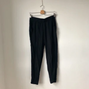  - Tunna pull on byxor från H&M Divided.