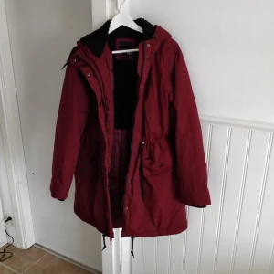  - Jacka från Lager157. Knappt använd. Köparen står för frakten. Kan mötas upp i Gävle, Stockholm eller Sundsvall.