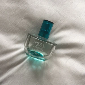  - Alta Moda Real parfym nästan helt full. Frakt tillkommer