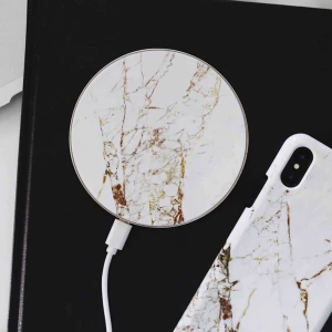  - 100% NY IPHONE X/XS skal + trådlös laddare från Ideal Of Sweden   I priset ingår frakt! 🤗