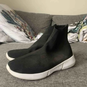  - Bianco skor  Knappt använda och suprsköna! 