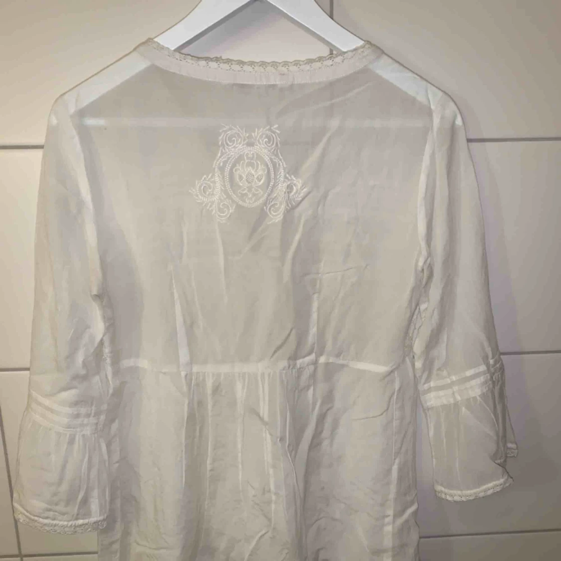 Blus från Odd molly - 90