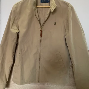 Polo Ralph Lauren Twill Jacket Beige - Polo Ralph Lauren Twill Jacket Beige. Storlek: S
