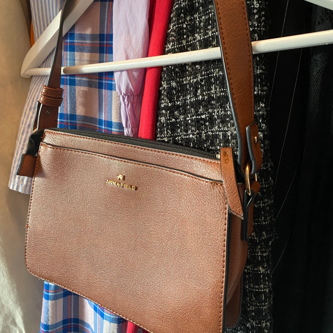 Brun liten väska  - 90