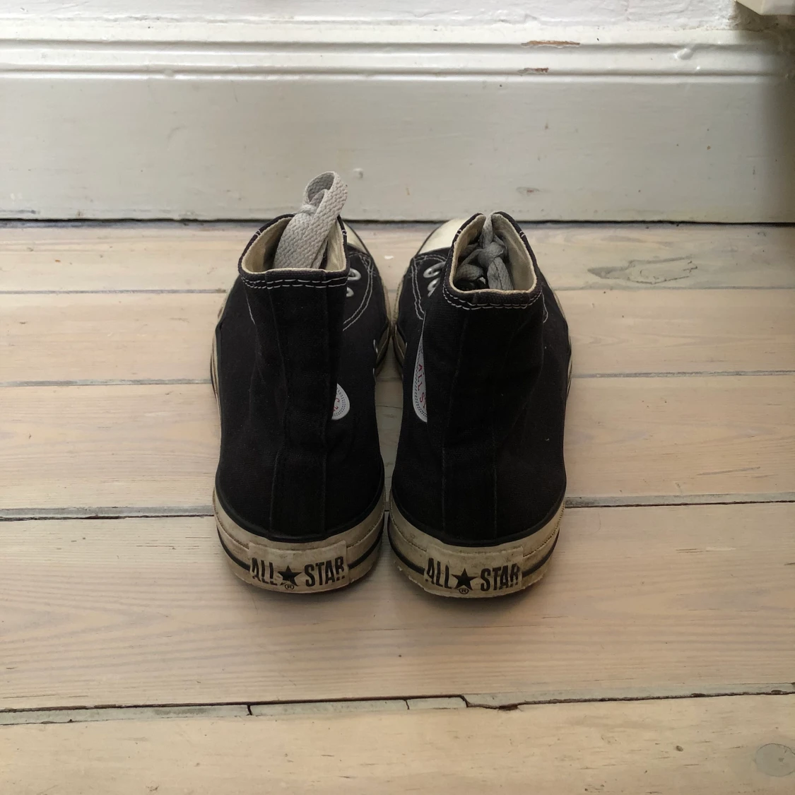 Converse svarta size 40 - 90