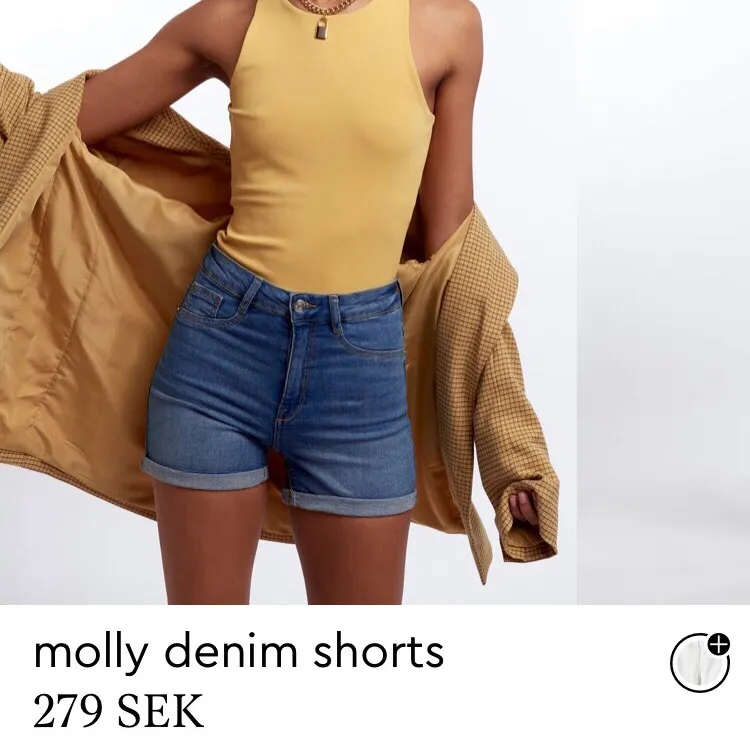 Säljer två st shorts från Gina tricot💕 ny:pris 280kr st. Säljer en för 95kr eller båda 180kr💕💕köparen står för frakten, pris går att diskuteras. Shorts.