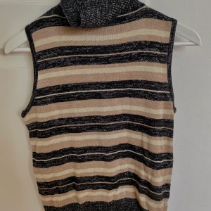 Snygg partytopp - Snygg partytopp, säljer pga att den ej används, storlek L men sitter som en S, 200kr + frakt