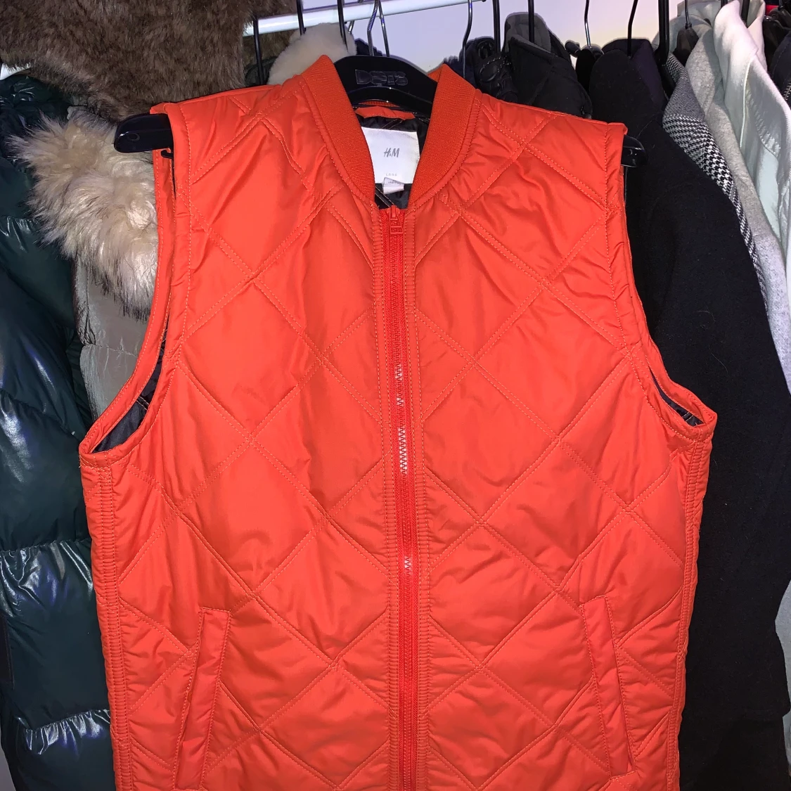 Oanvänd väst från H&M - 90