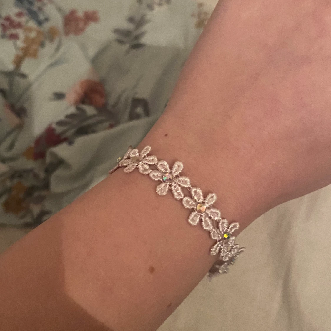 Blommigt armband
