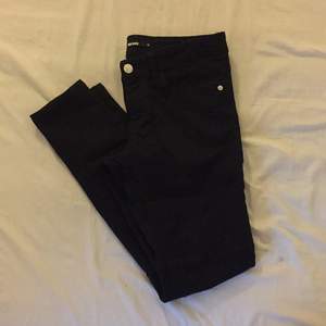Svarta höga jeans från BikBok