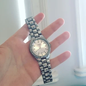  - Ändrar priset på klockan från 120:- till 80:- då batteriet behöver bytas!🌸