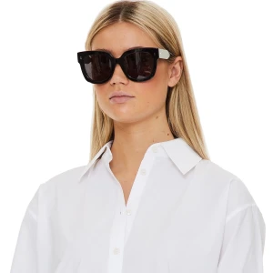 CHIMI 008 - Säljer mina Chimi 008 i svart. Bra skick😊. Köpare står för frakt💗💗