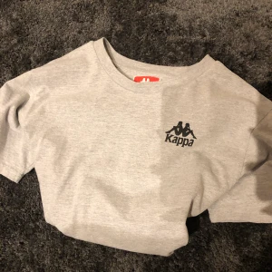 Kappa t-shirt - snygg tshirt som inte kommer till användning, köpte för ett år sedan ca men den är i nyskick!