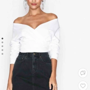  - Ifrn Nelly aldrig använd röd lila färg