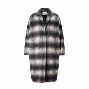  - CARIN WESTER Rojja, mönstrad. Ord pris 1 299,00 kr. Kappa i oversize-modell med bred slef baktill samt två sidfickor och dold knäppning framtill. Endast använd ett fåtal gånger, nyskick!