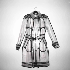  - Coolaste regnjackan! Köpt second hand. Genomskinlig plast med svarta tygsömmar Plasten är lite dimmig här och var men den är fortfarande så cool. 