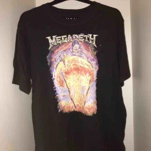  - Bandtröja för bandet Megadeth i alla olika färger👌🏻