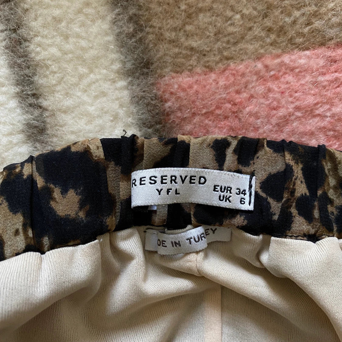 Kjol från Reserved  - 90