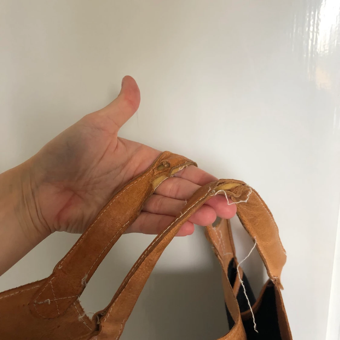 Handväska med skinndetaljer - 91