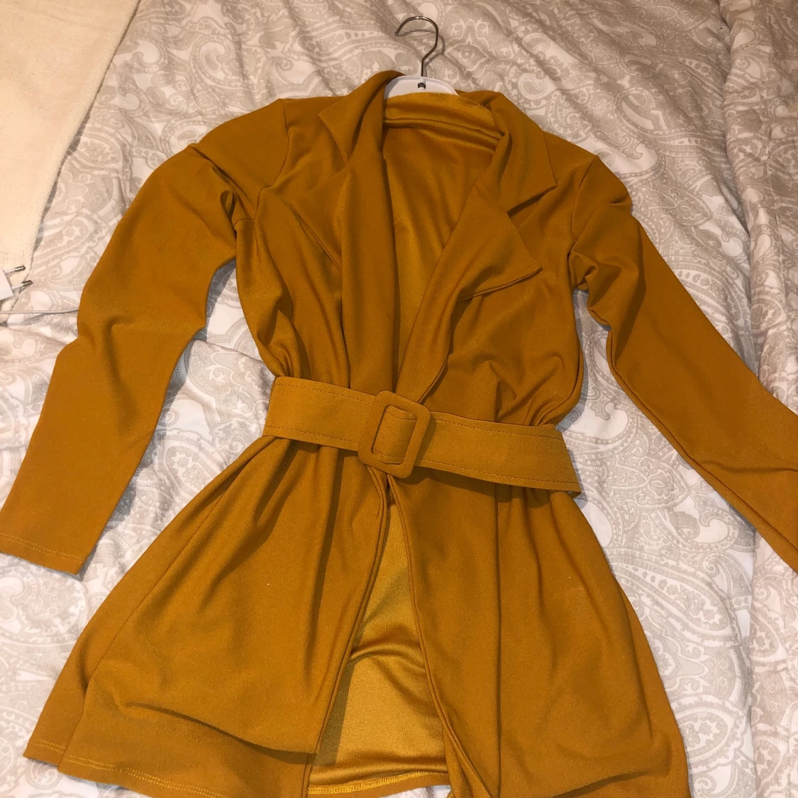 Fin kavaj liknande mjukt material  - 90