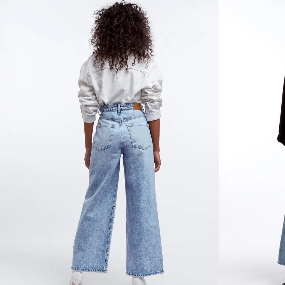 Skitsnygga jeans idun från Gina, tighta och höga i midjan vida nedtill. Storlek 38.. Jeans & Byxor.