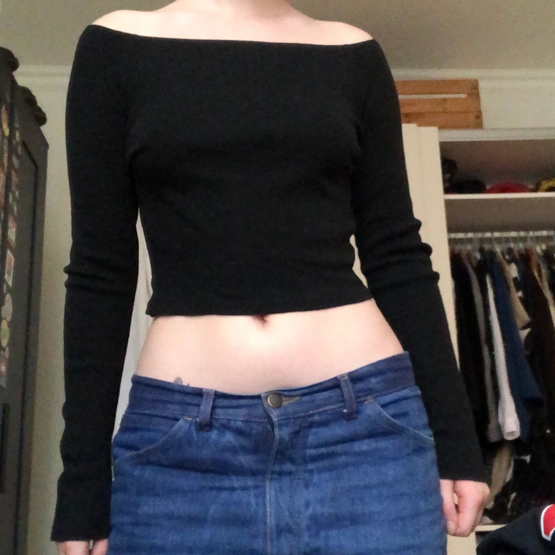 Off the shoulder, brandy melville