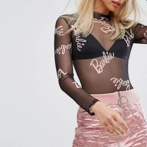Missguided x Barbie  - Body från Missguided x Barbie, storlek S