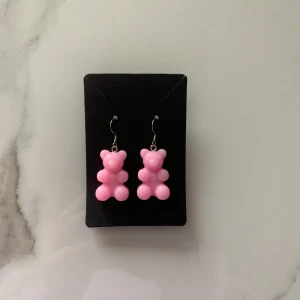 Örhängen✨ - 39kr + 15kr frakt✨