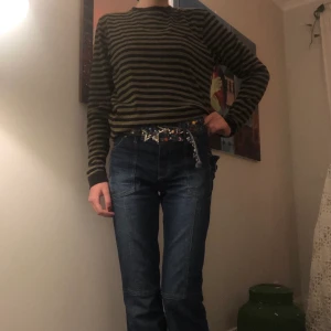 Randig tröja - Jättefin randig tröja i mycket gott skick. Storlek M 