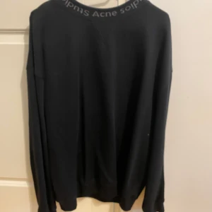 Acne Xl - Storlek XL cond 9 