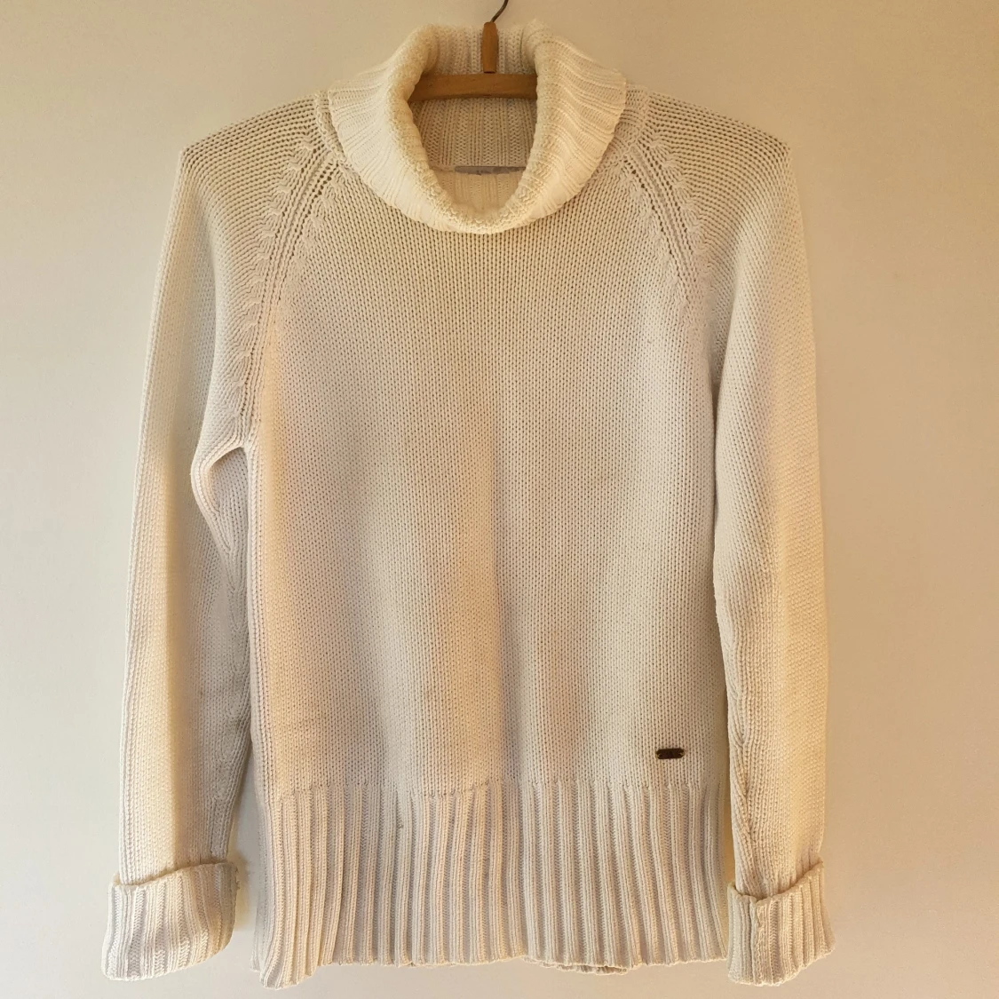 Vit stickad polotröja - 90